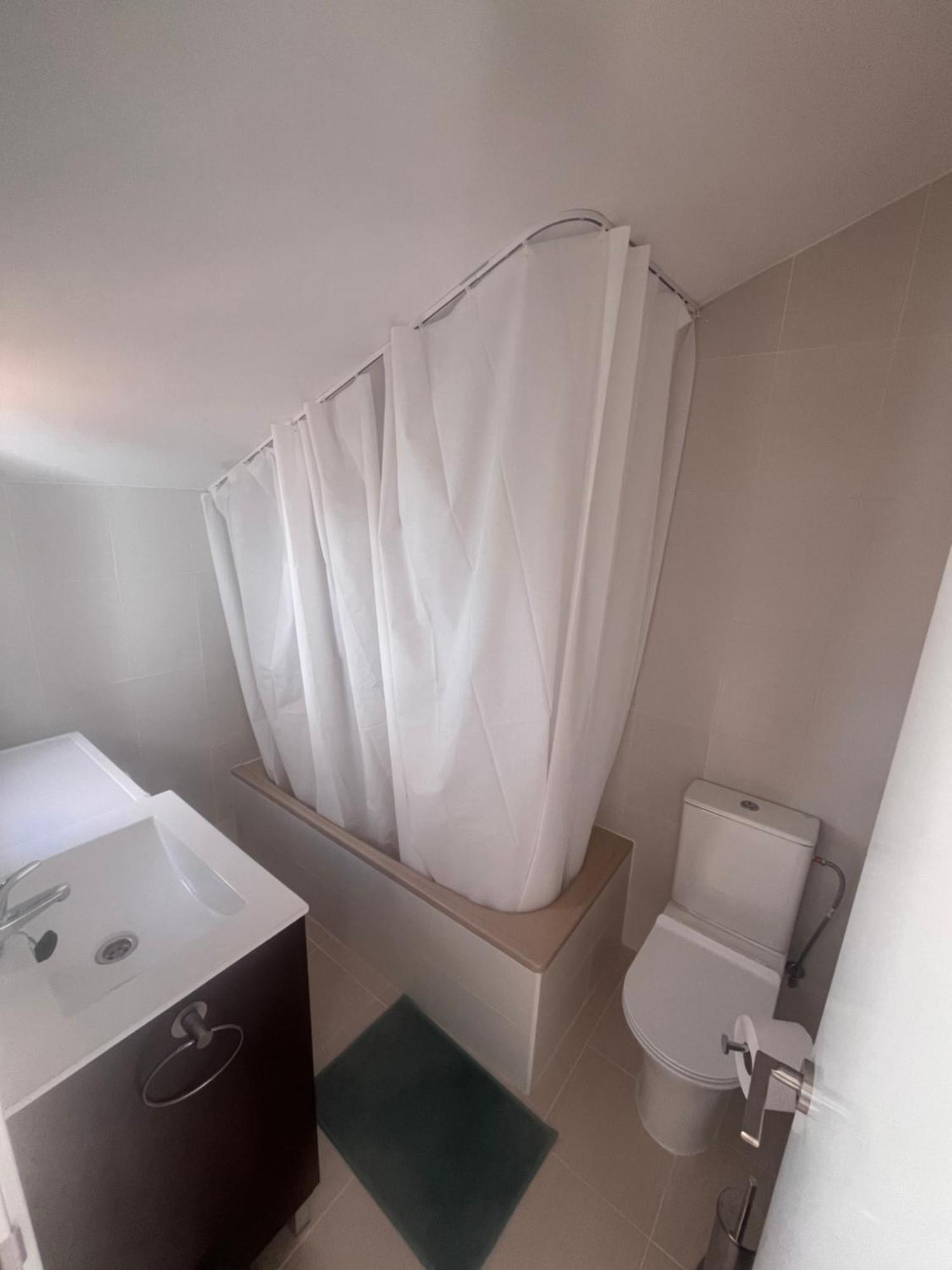 Apartamento Lidia Planta 2, La Carihuela 1ª Linea Playa, Vistas Mar, Buhardilla 1 Dormitorio, 40 M2, 1-3 Huesped, Terraza, Wifi Торремолінос Екстер'єр фото