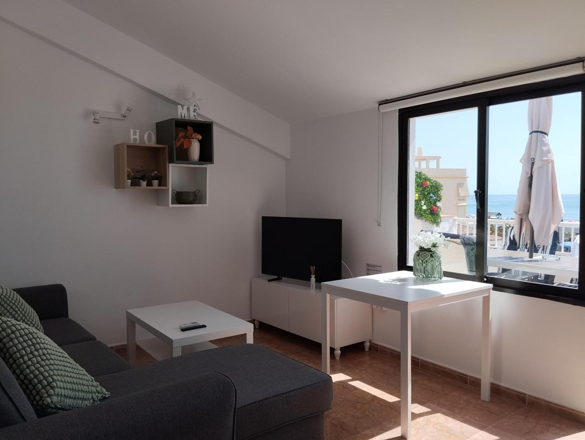 Apartamento Lidia Planta 2, La Carihuela 1ª Linea Playa, Vistas Mar, Buhardilla 1 Dormitorio, 40 M2, 1-3 Huesped, Terraza, Wifi Торремолінос Екстер'єр фото
